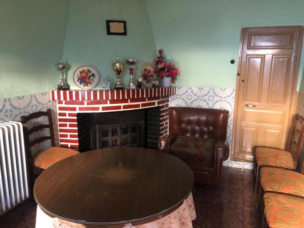 הוילה רואידרה La Chimenea De La Tia Engracia מראה חיצוני תמונה